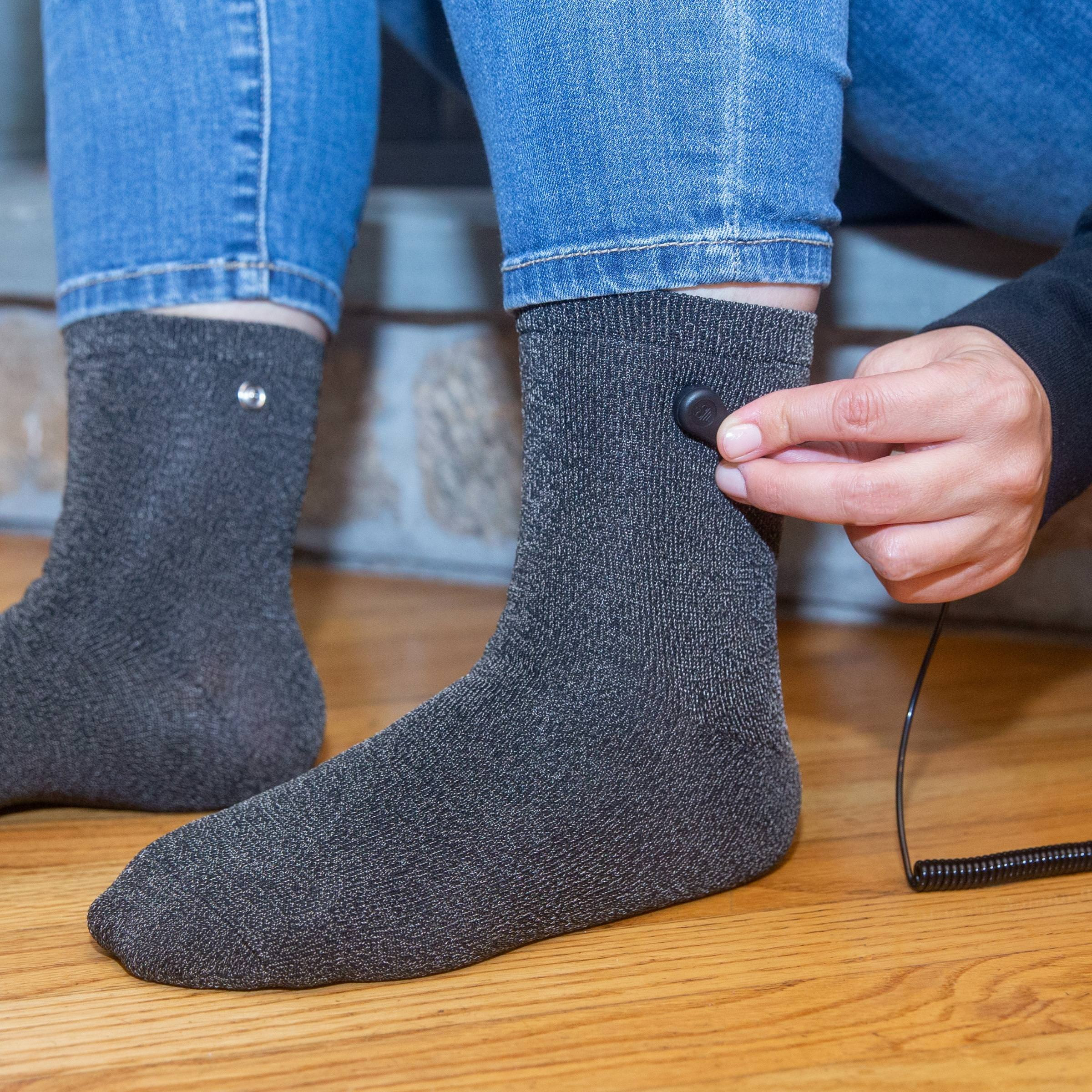 Earthing Grounded Socks Snapping On The Coil Cord.Jpg