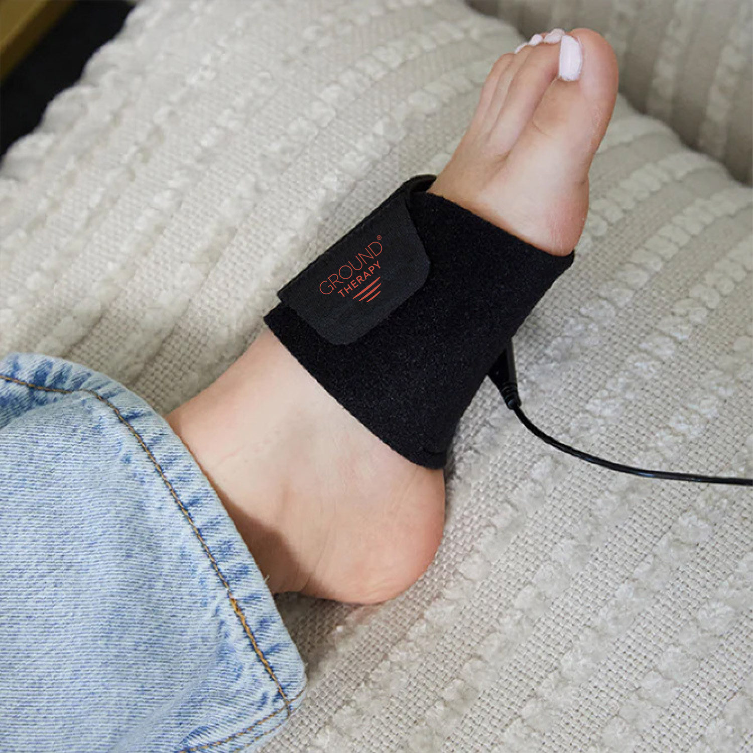Universal Band On Foot.Jpg